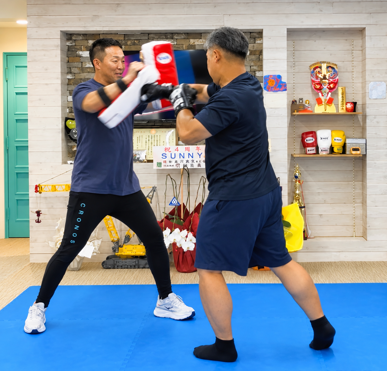 坂本ジム ミットトレーニング